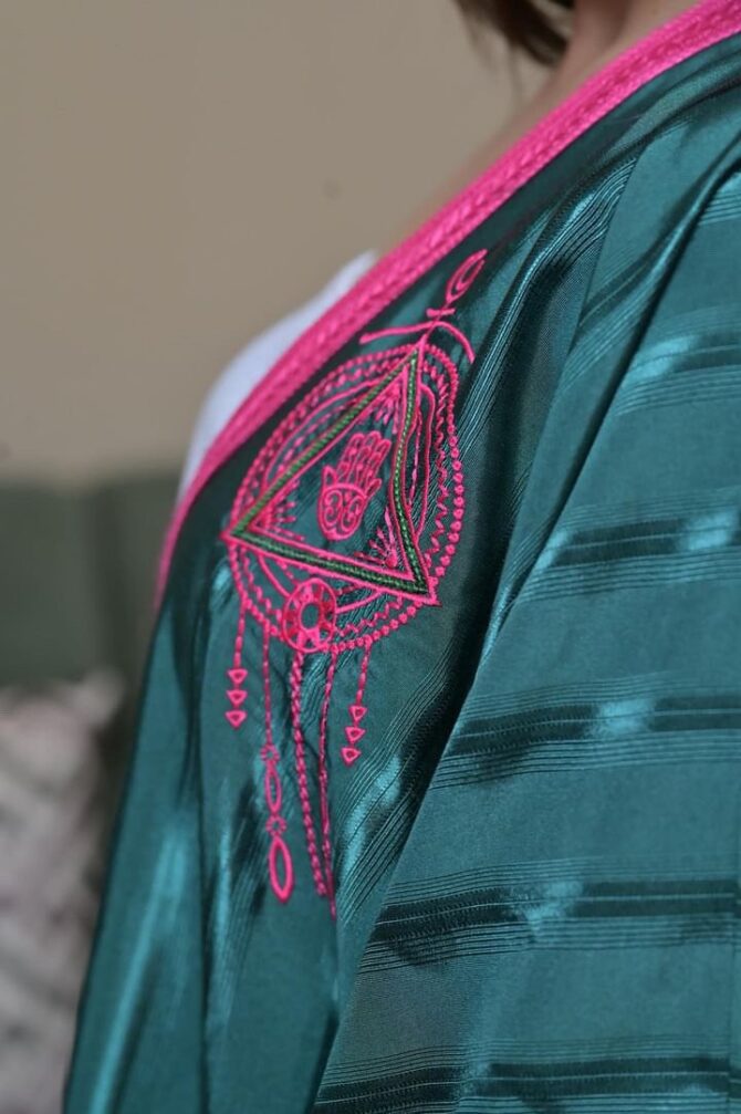 Abaya Pistachio - MISS CHIC COUTURE – Image 2
